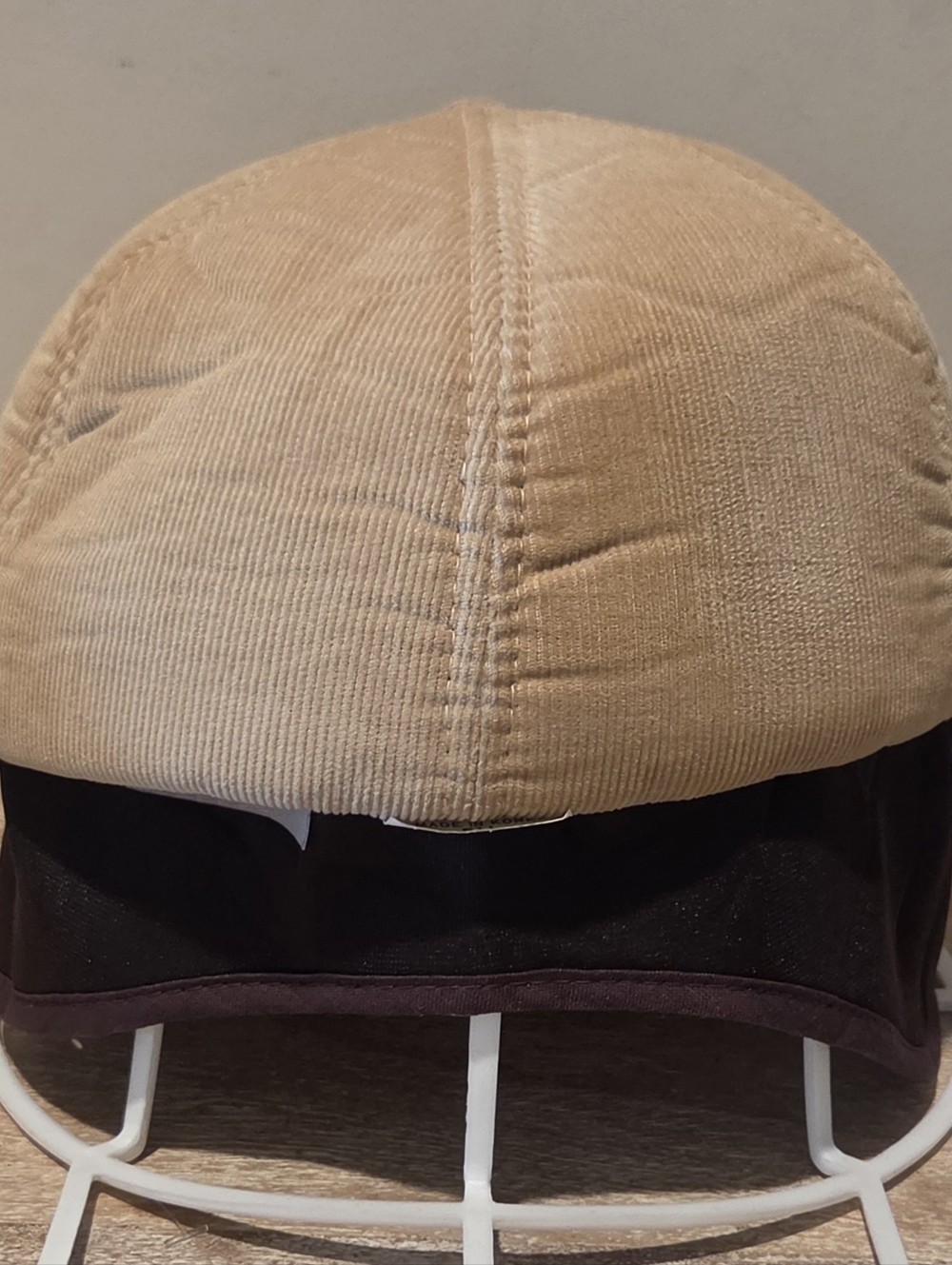 Vintage Winchester Corduroy Ear Flap Fitted Hat - Size Medium 7 to 7 1/8 - Picture 7 of 12